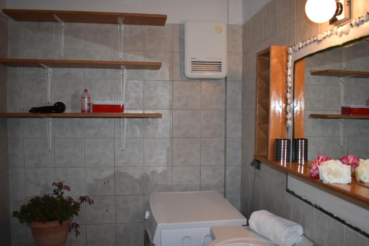 Villa Pigadia à Vromonérion Extérieur photo